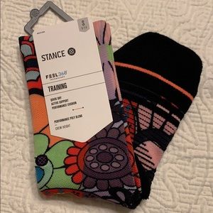 NWT- Stance Crew socks - size s
